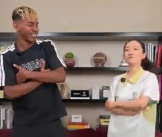 亚马尔参加活动，跳起网上爆火的《大展鸿图》舞