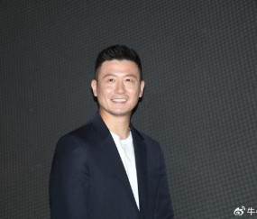 好消息！国羽奥运冠军任副院长，45岁成时尚达人，妻子是花游女神