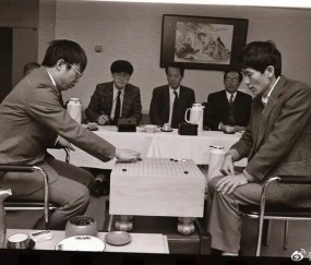 官方网站-聂卫平再获擂台赛三连胜 扳倒酒井猛 迫使日方闭幕式变恳亲会|日本|中日|聂老|山城宏|马晓春_新浪体育_新浪新闻