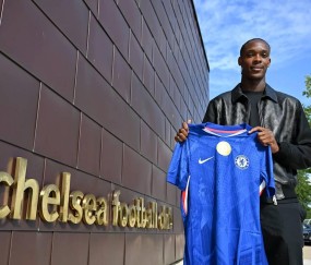 记者：切尔西相信埃梅加2026年就能有踢英超的水平